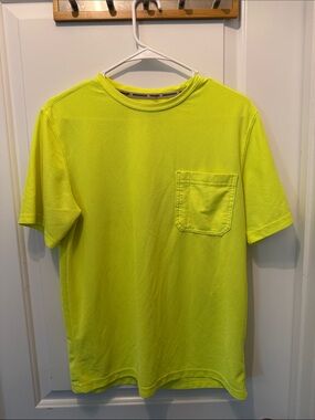🥳 5 for $25 BUNDLE Wrangler Neon Yellow Short Sleeve Pocket Tee